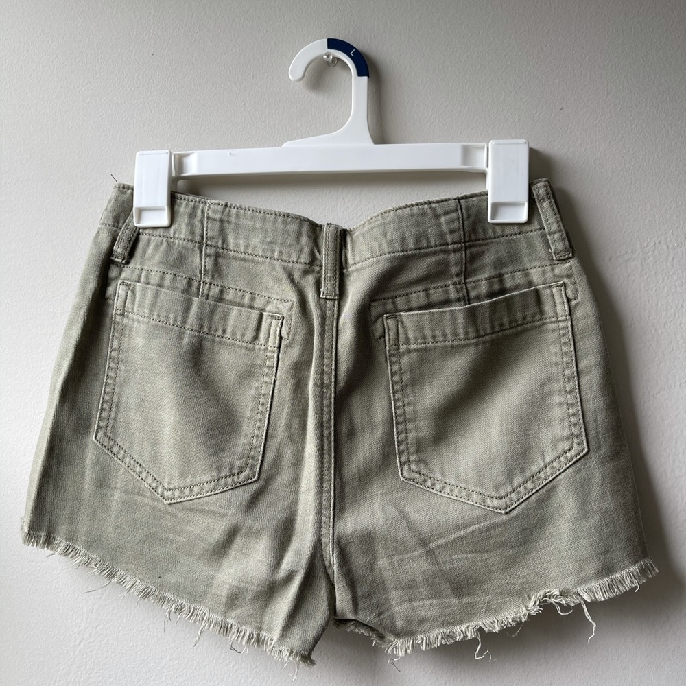 American Eagle cargo shorts